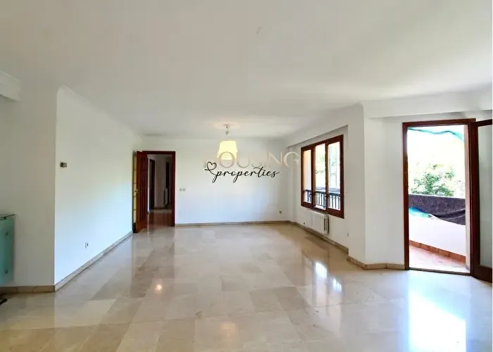 Piso en alquiler de 3 habitaciones, Centre, Plaça dels Patins — photo 2
