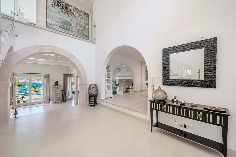 Mallorcan-style villa with breathtaking sea and harbor views — photo 5