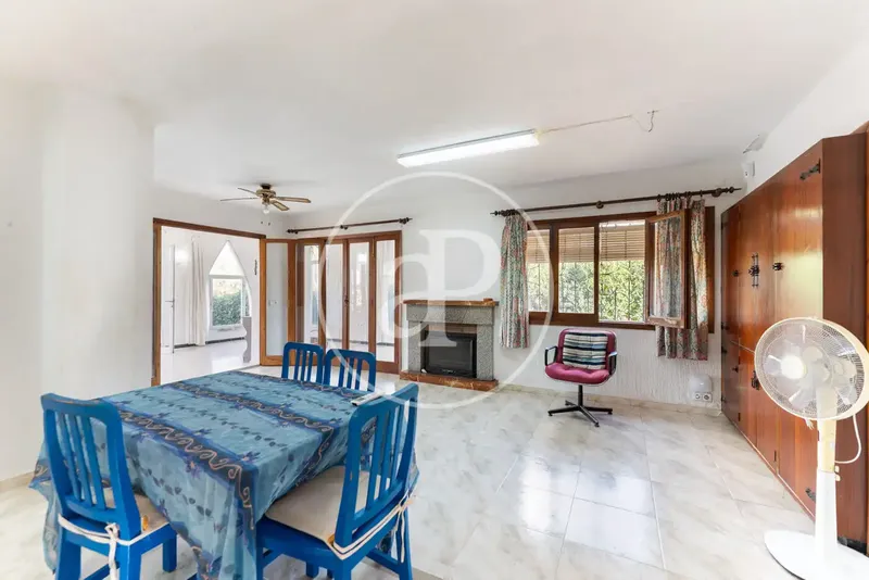 Casa con jardín en venta en Carrer Botafoc — photo 11