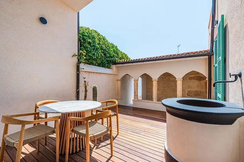 Extraordinary Historic Townhouse with Pool & Style in the Heart of Mallorca — photo 11