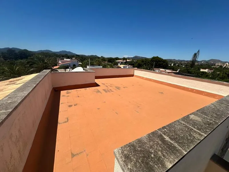 Villa with 5 bedrooms, 4 bathrooms, terrace and sea views for sale — photo 12