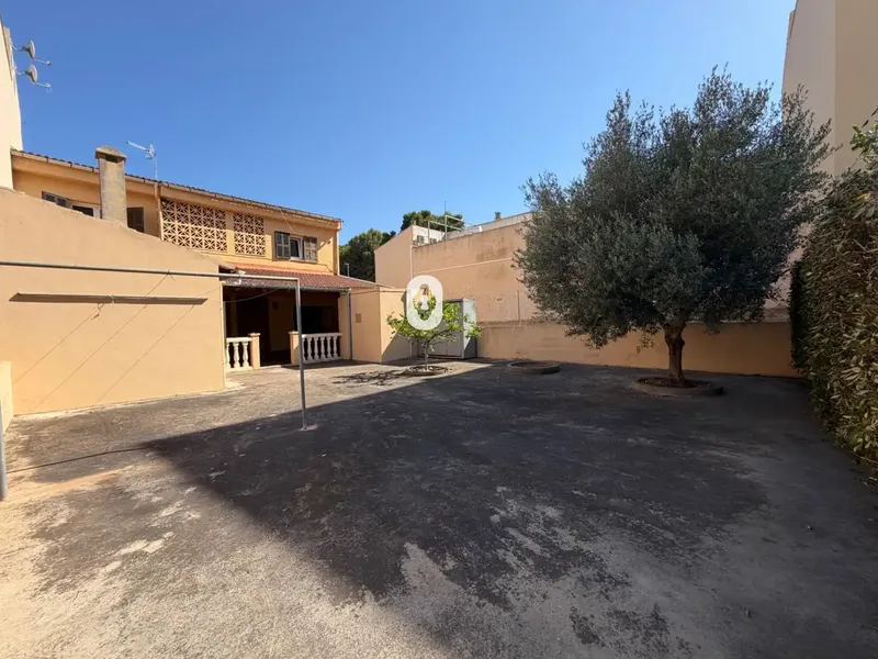 Discover at INMOCLAUS, this magnificent semi-detached house located in a quiet residential area of Son Servera, just 5 minutes by car from — photo 5
