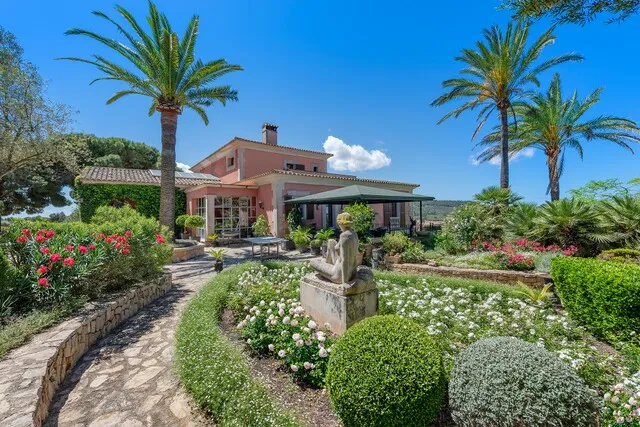 Private estate with guest houses for sale near Felanitx, Southeast Mallorca — photo 11
