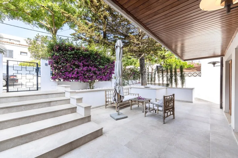 Refurbished Duplex Penthouse with Communal Swimming Pool in Bonanova — photo 4