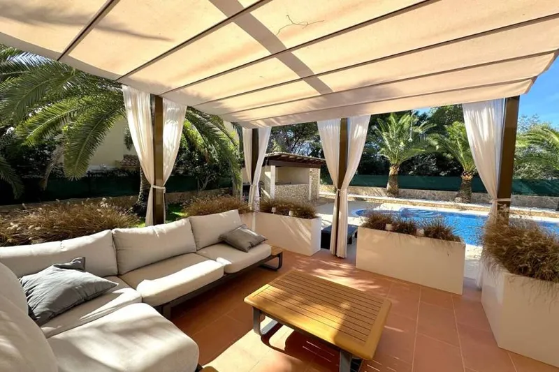 Exclusive Villa with Sea Views and Contemporary Design in Vallgornera — photo 7