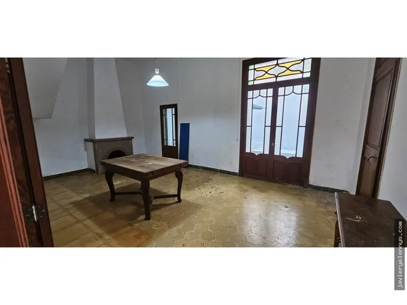Semi-detached house for sale in Calle de València — photo 12