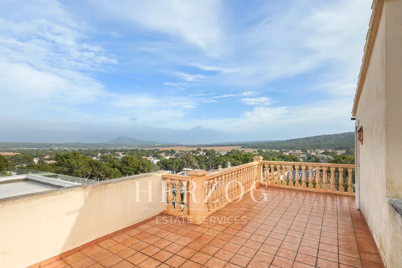 Charming house with private pool and far-reaching views in El Toro — photo 2