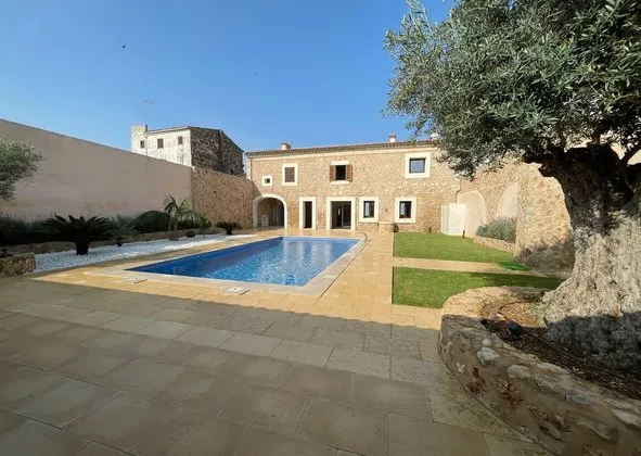 House in Sa Pobla — photo 1