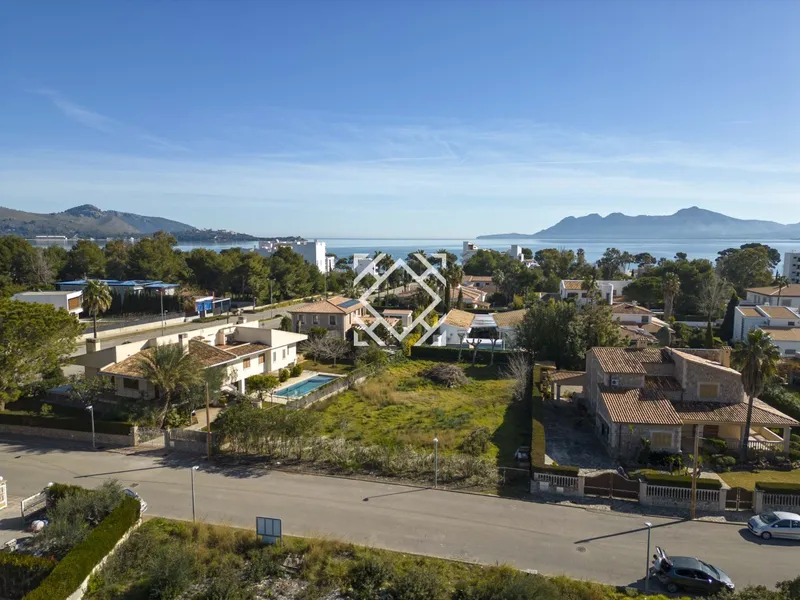 Luxury villa for sale with swimming pool under construction in Llenaire, Puerto Pollensa, Mallorca. — photo 10