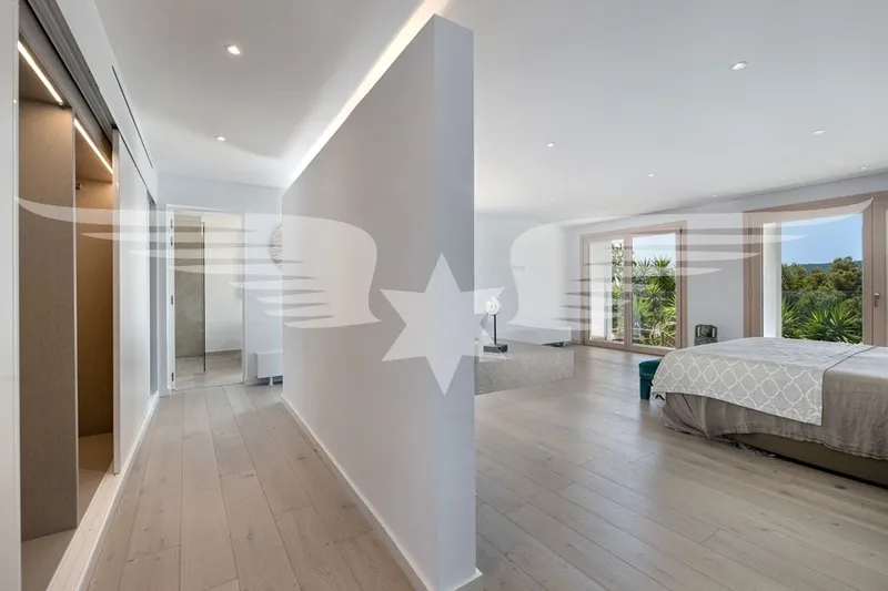 Luxurious living at the golf course of Son Vida — photo 12