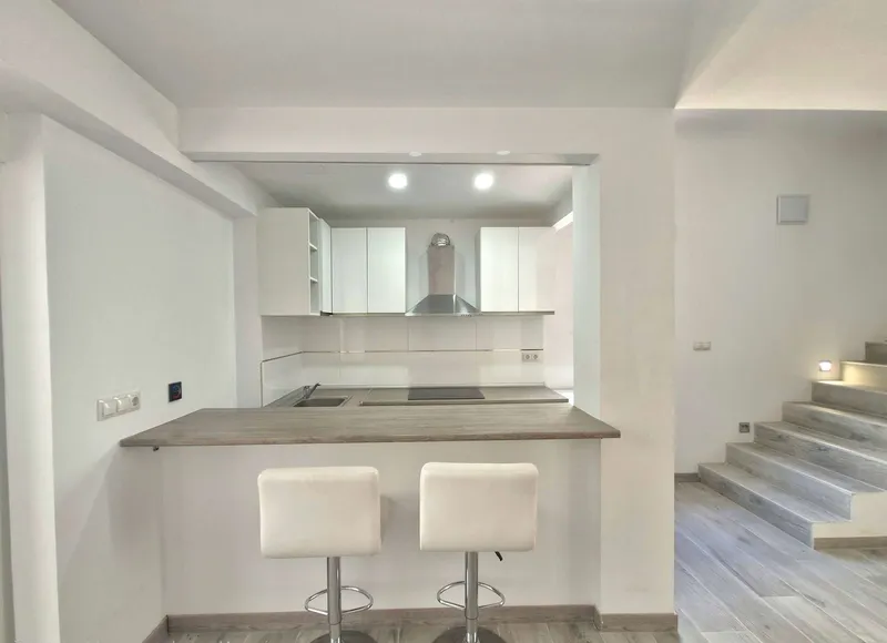 Mediterranean townhouse with fantastic roof terraces just 300 meters from the beach — photo 10