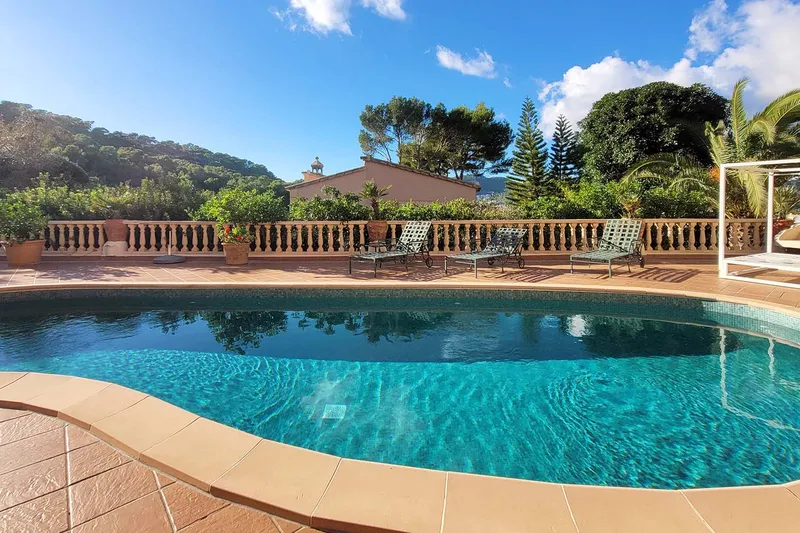 3-bedroom villa with pool for rent — photo 2