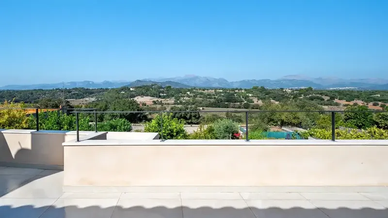 19th-century village house, exquisitely restored with magnificent panoramic views over the plains of Mallorca and the majestic S — photo 11