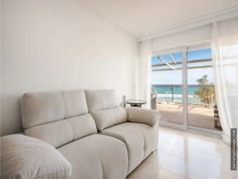 Apartment rental on the seafront promenade — photo 4