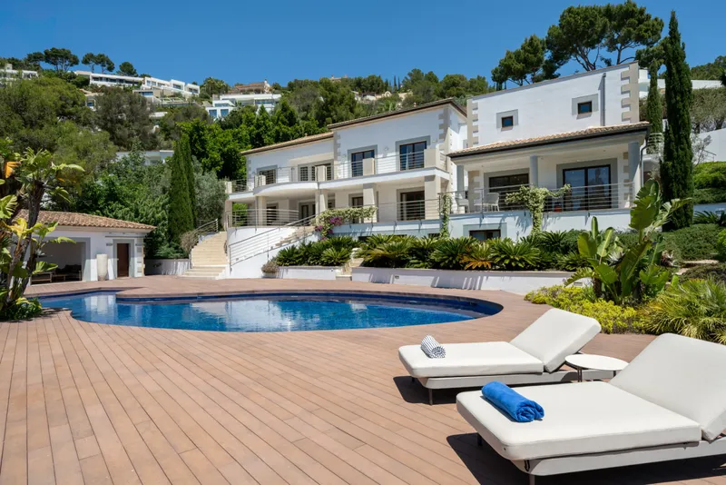 Luxury villa - elegance meets Mediterranean lifestyle Ref: RH-25-38 — photo 1