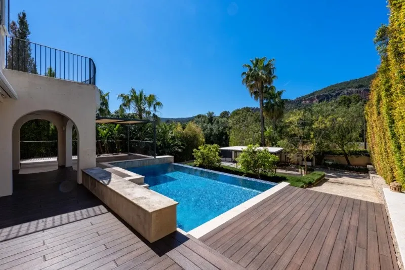 Elegant house in Es Capdellà with mountain views and privacy — photo 1