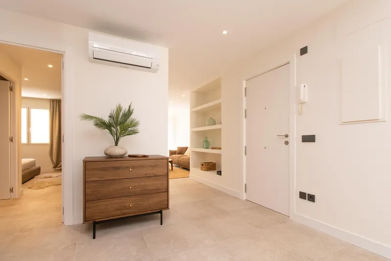 Elegant fully renovated apartment with large terrace in the center of Palma — photo 7