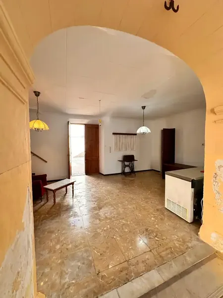 Charming Mallorcan village house with over 250 m² of built area and large garden in the center of Búger. — photo 9