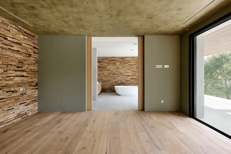 Exclusive: Ultra-modern villa with wood and exposed concrete and indoor pool in Son Vida - Marcel Remus Real Estate — photo 12