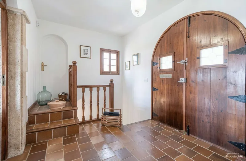 A Mallorcan dream home with ocean views and plenty of potential — photo 10