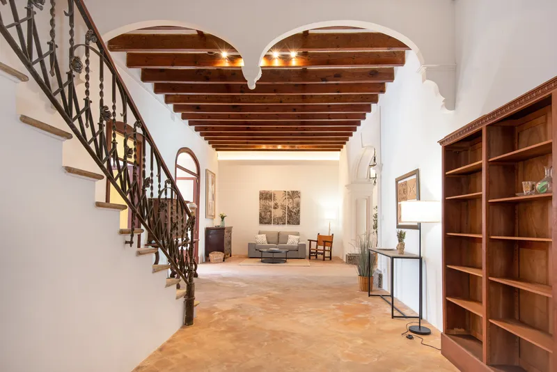 Renovated stately house — photo 3
