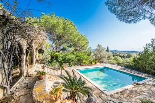 Pollensa, rural manor house with guest houses, tennis court and swimming pool in Pollença — photo 2