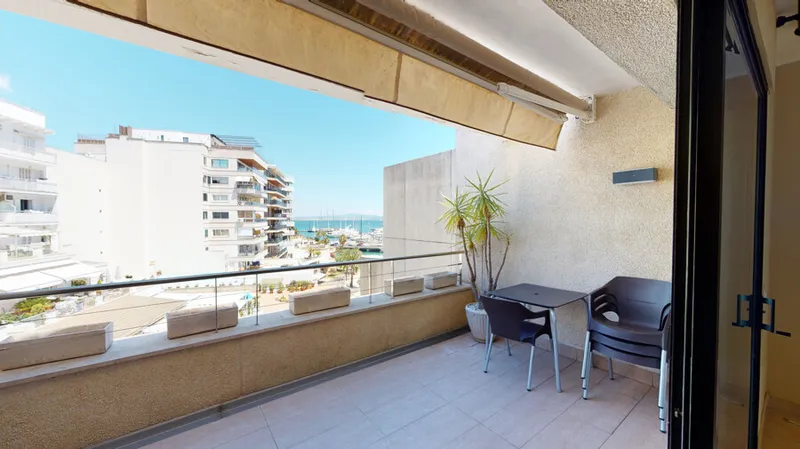 Spacious Penthouse Apartment with Views over Can Barbara — photo 11