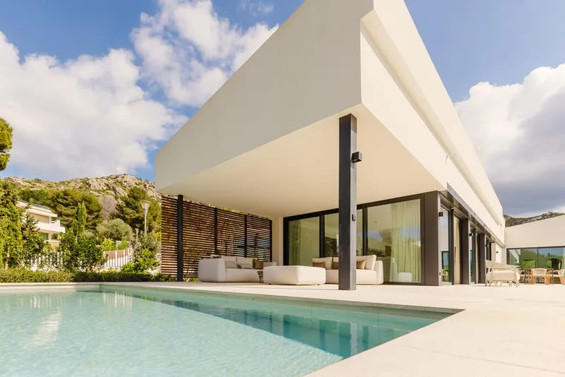 Amazing 6-bedroom contemporary luxury villa with 2 pools — photo 9