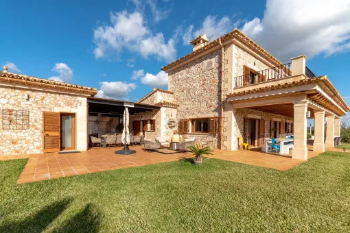 Llucmajor, exclusive natural stone finca with holiday rental license and pool near Llucmajor — photo 6