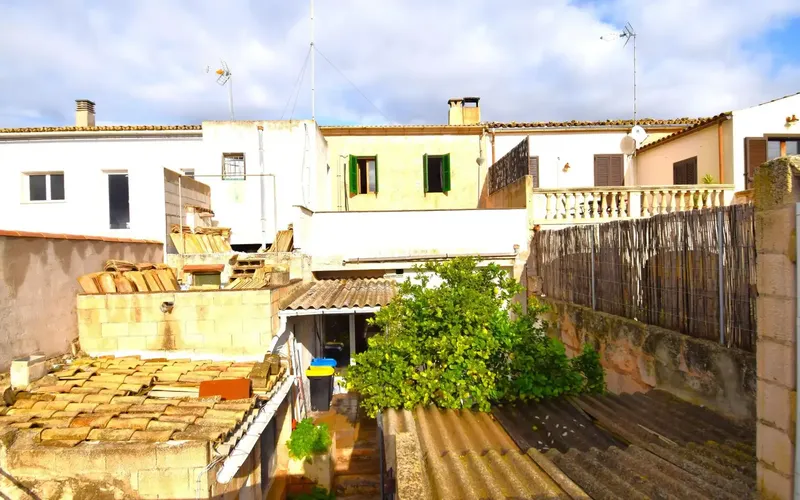 Fantastic Mallorcan house with garage and patio in Muro — photo 2