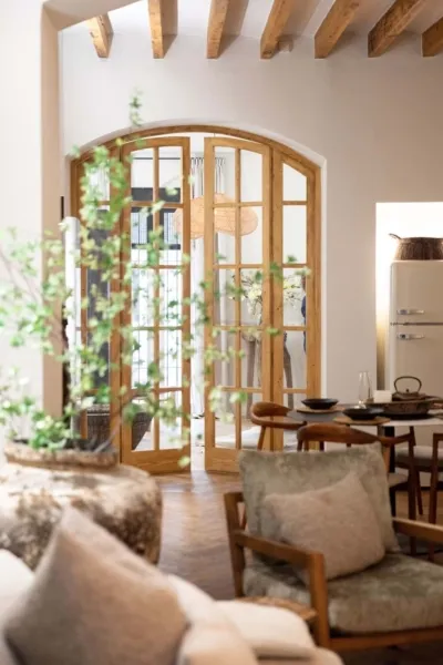 Exceptional Renovation in the Heart of La Missio – Spacious Apartment with Charm and Character — photo 4