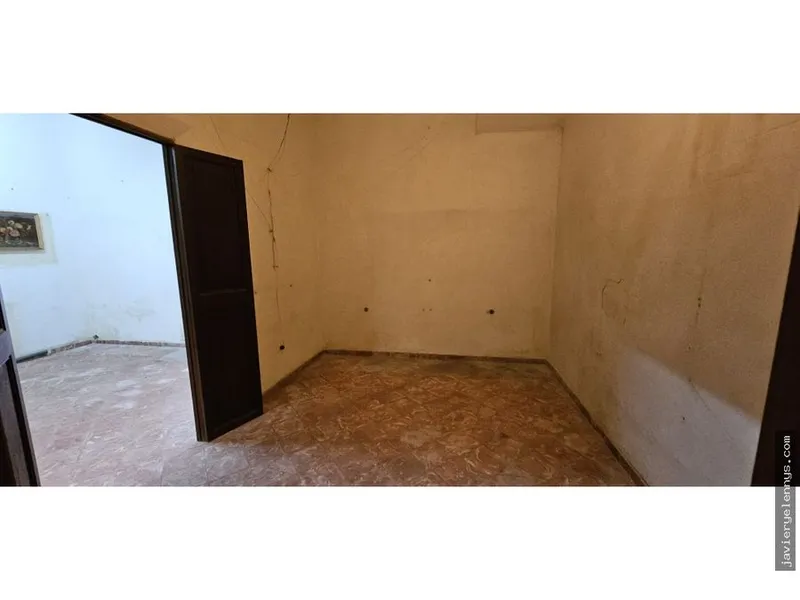 Local for sale on Paseo d'Antoni Maura — photo 2