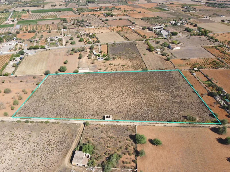 Buildable plot in Felanitx of 19,111 m2 — photo 2