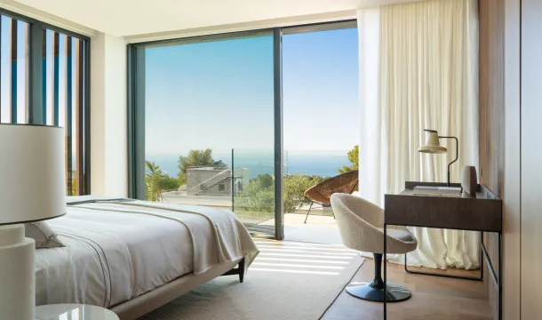 Villa with incredible views in a privileged location in Portals Nous — photo 12