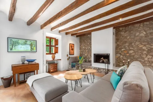 Capdella, Majorcan finca with well-kept garden, pool and holiday rental license in Es Capdella — photo 5