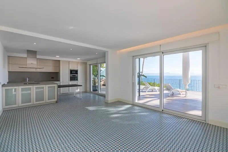 Spectacular villa in one of Mallorca's most exclusive areas: Alcanada — photo 9