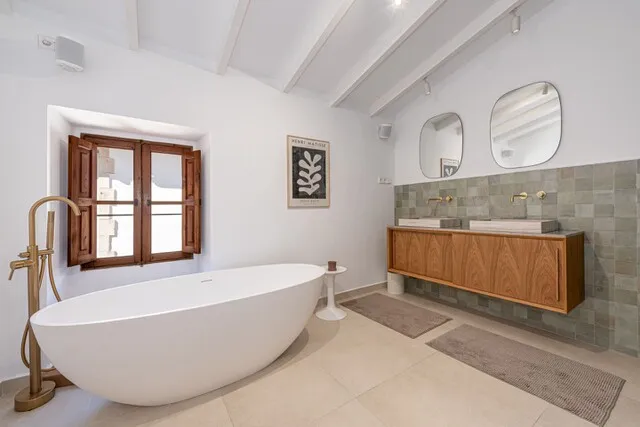 Beautiful town house with roof terrace for sale in Alcudia Town, North Mallorca — photo 7