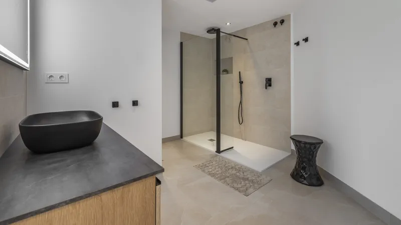 Exclusive penthouse for sale in Cas Catala with sea views: Modernized and elegant — photo 10