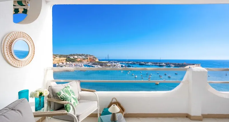 Modern sea view apartment in Santa Posa at Port Adriano for sale — photo 9