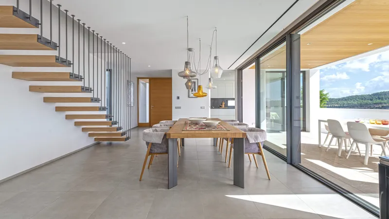Modern villa with pool and sea views in a quiet area of Santa Ponsa — photo 2
