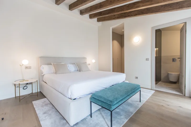 SA TEULADA, Duplex Penthouse with Terrace inside the Palace Can Serra - Cavallería, in the Old Town of Palma — photo 5