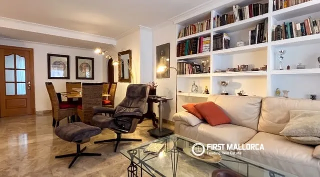 Apartment for rent in Arxiduc, Palma de Mallorca — photo 5