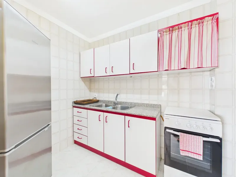 Two-bedroom apartment in Porto Colom with large terrace and parking space - TEMPORARY CONTRACT FROM MID-SEPTEMBER — photo 10