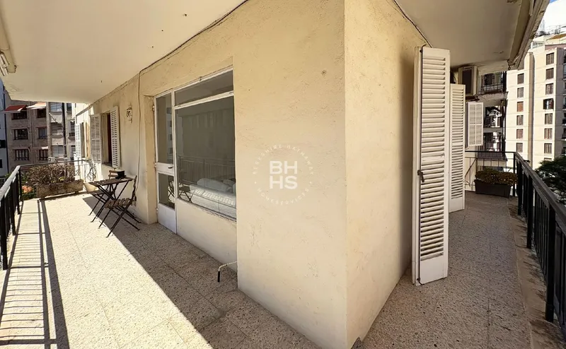 Apartment to rent in Paseo Mallorca — photo 1