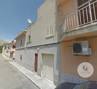 Charming House with Garage and Apartment for Sale in the Tranquility of Pollença — photo 2