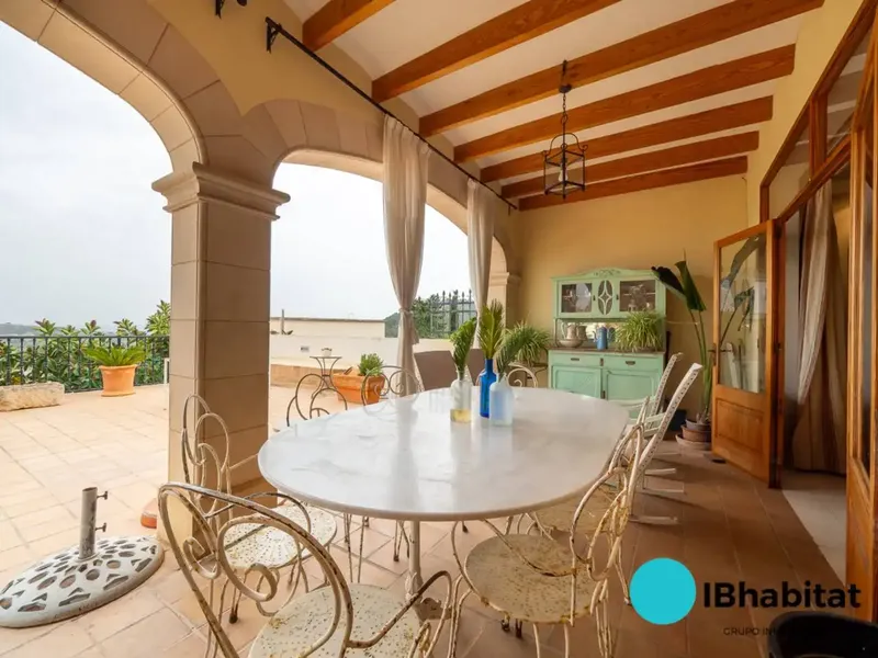 Impressive house with views and pool — photo 2