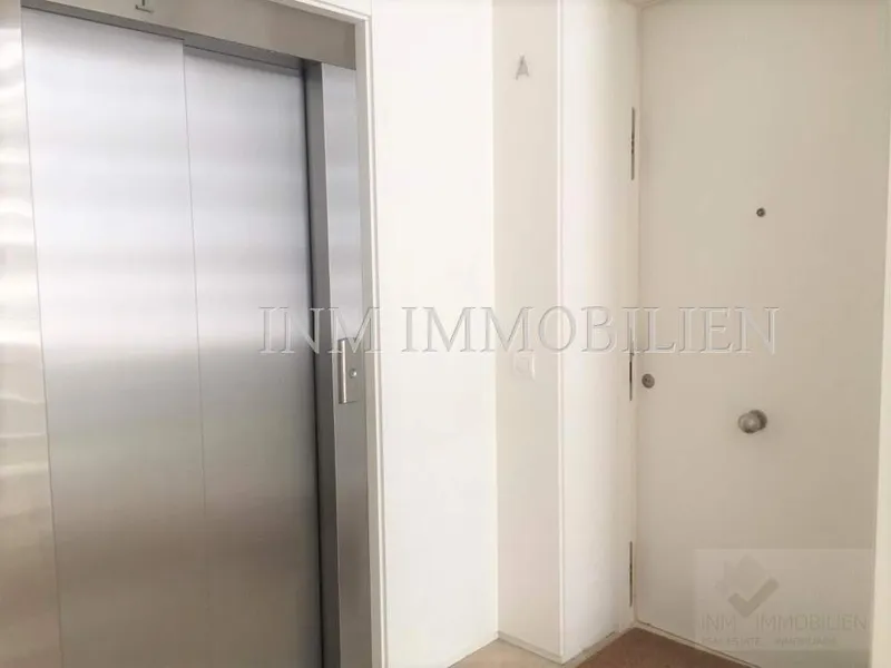 136m² Luxury Apartment with 3 Rooms, Terrace & Pool for Rent — photo 12