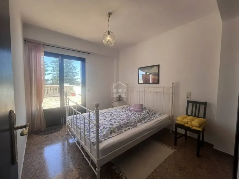 Sunny penthouse in the center of Cala Millor, a few meters from the beautiful beach and with lateral sea views — photo 12