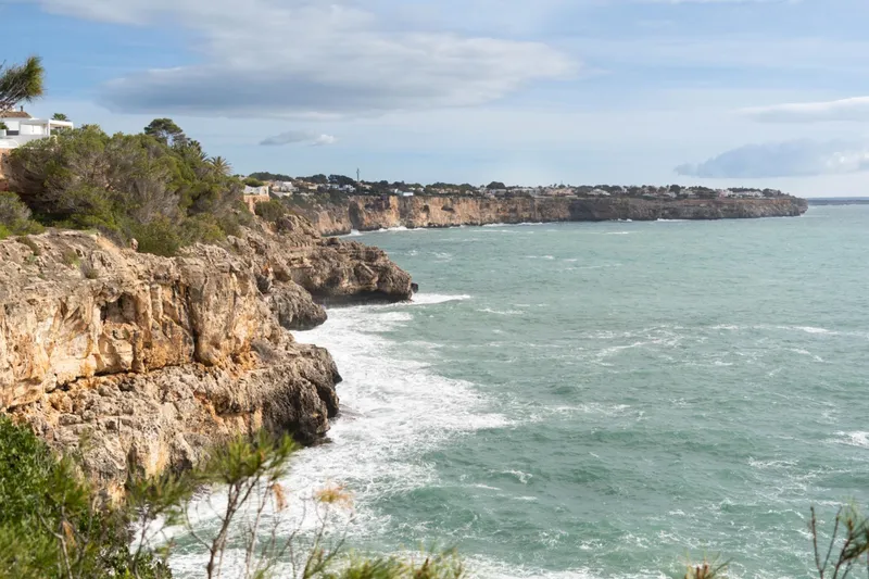 Villa on the front line in Cala Pi with infinite views of the Mediterranean – Absolute privacy 1 minute from the beach — photo 7