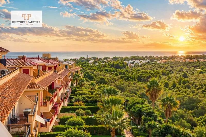 Penthouse in Cales de Mallorca: this exclusive penthouse located on the coveted east coast of Mallorca combines luxurious comfort, high-quality equipment — photo 2